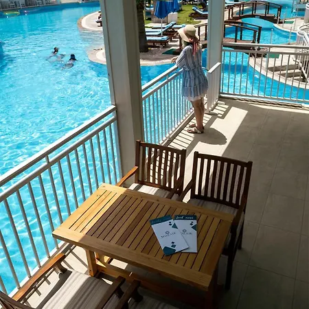 酒店 莫扎伊科公寓式酒店 2*