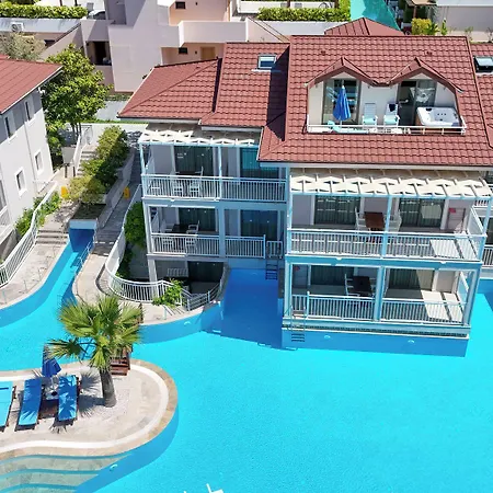 Mozaik Hotel 2*