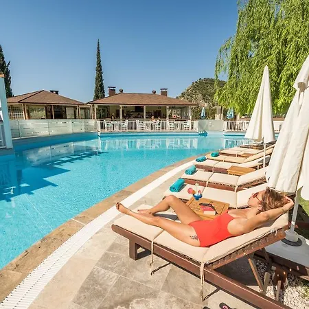 酒店 莫扎伊科公寓式酒店 厄吕代尼兹