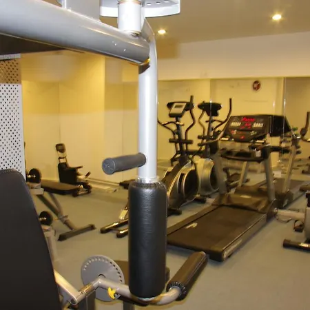 莫扎伊科公寓式酒店 酒店